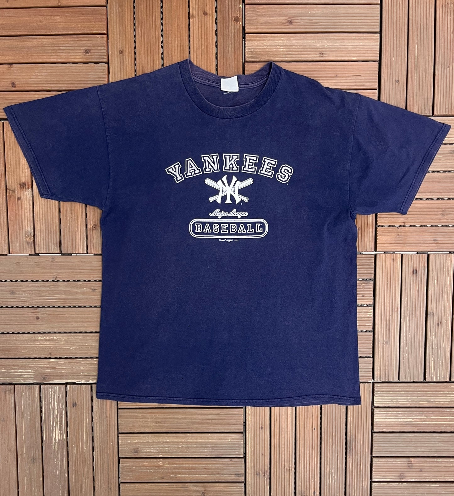 New York Yankees Graphic Tee | Size X-Large | Vintage 2000s MLB Baseball Blue T-Shirt |