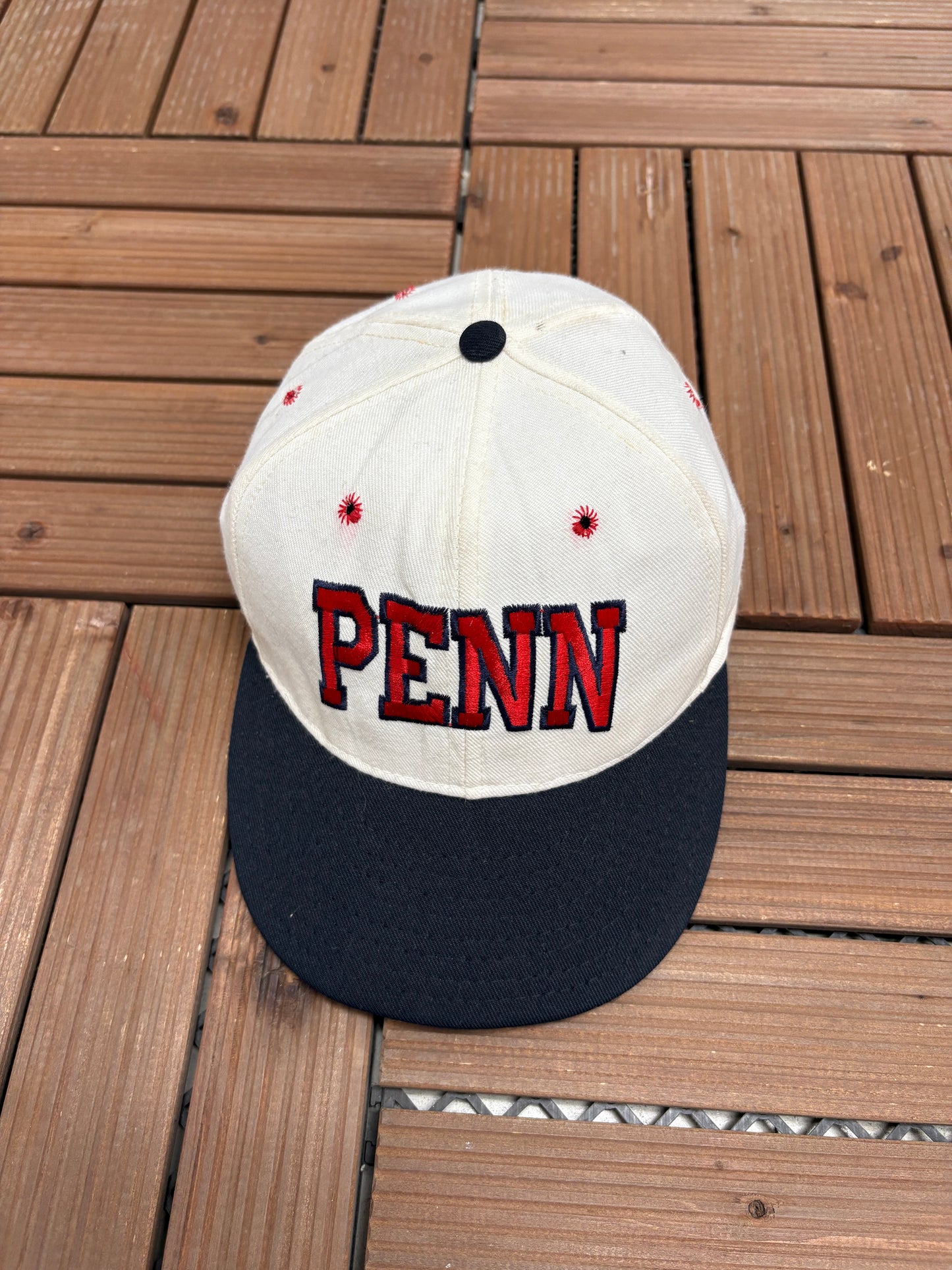 Penn Quakers Embroidered Graphic Hat | Size 7 1/8 | Vintage 1990s College White Cap |