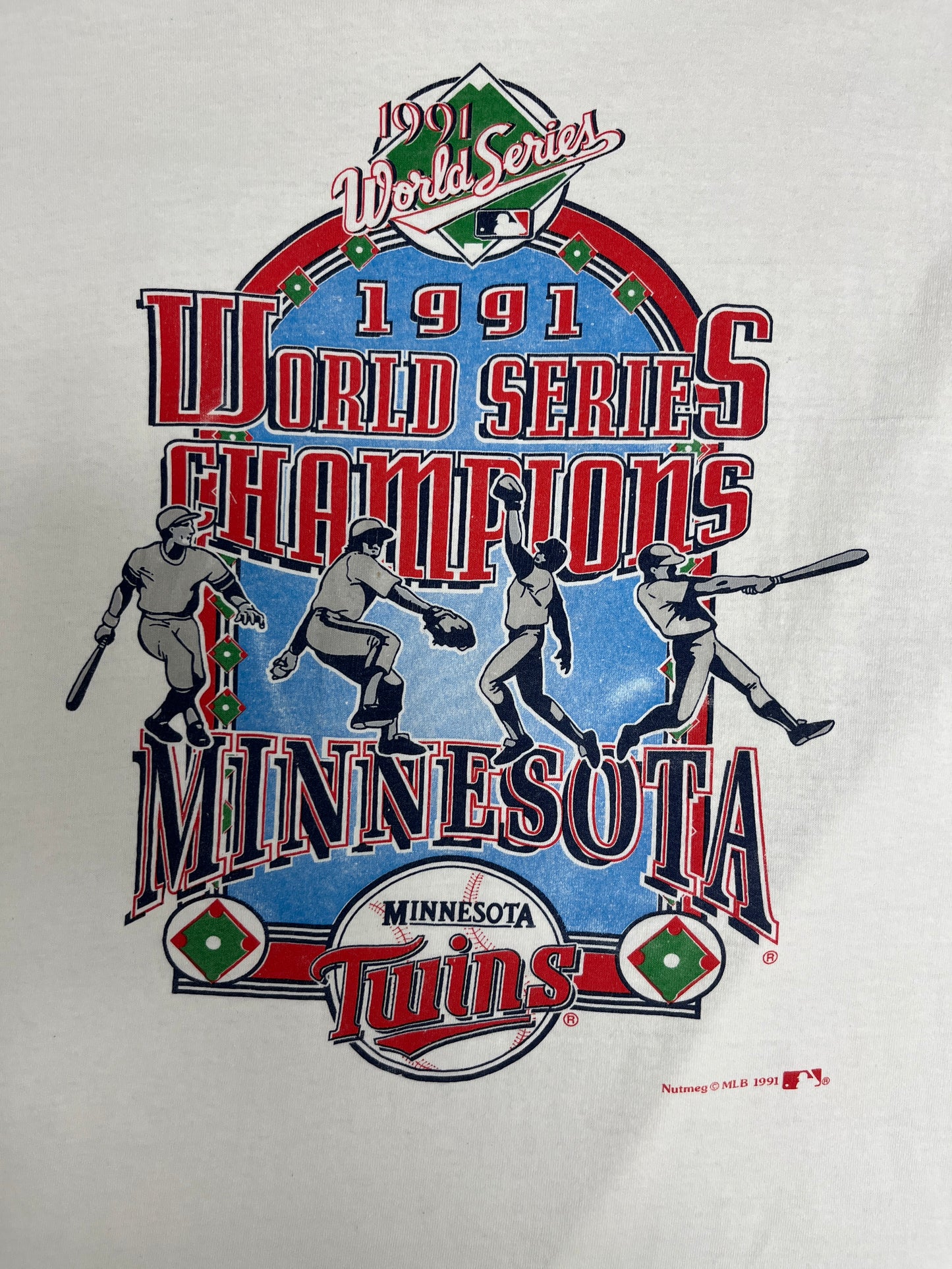 Minnesota Twins World Series Champions 1991 Graphic Tee | Size Large | Vintage 1990s MLB Baseball White T-Shirt |