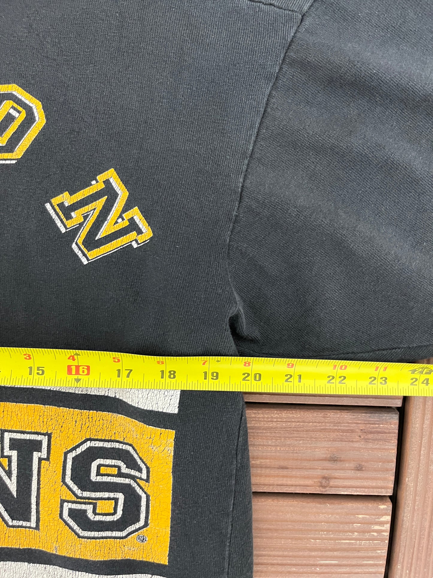 Boston Bruins Graphic Tee | Size Medium | Vintage 1990s NHL Hockey Black 3/4 Sleeve T-Shirt |