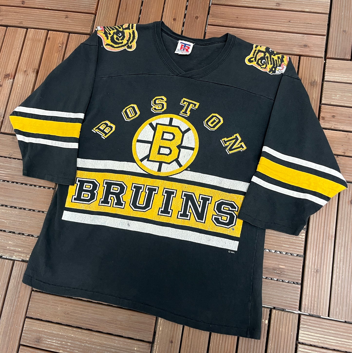 Boston Bruins Graphic Tee | Size Medium | Vintage 1990s NHL Hockey Black 3/4 Sleeve T-Shirt |