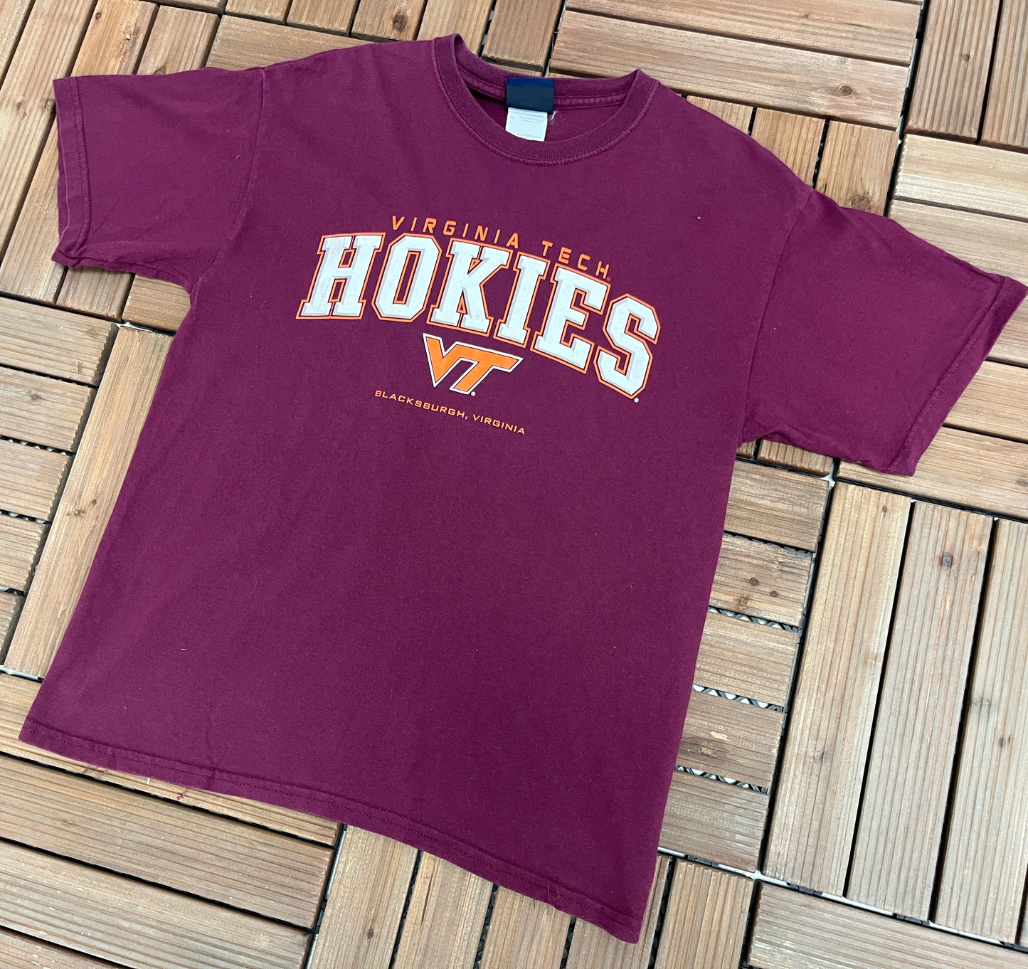 Virginia Tech Hokies Graphic Tee | Size Medium | Vintage 2000s College Sports Red T-Shirt | Free Shipping to USA |