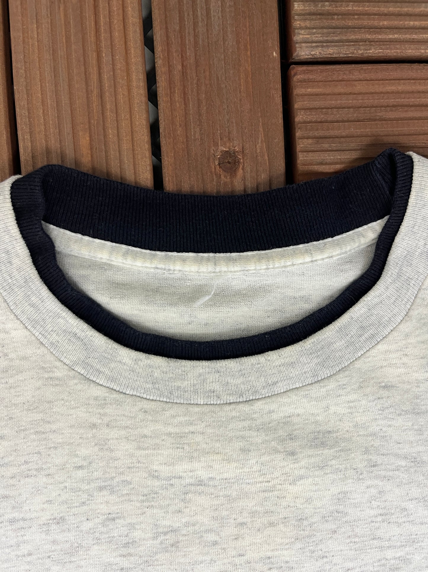 Waikiki, Hawaii Embroidered Graphic Tee | Size Large | Vintage 1990s Single Stitch Layered Grey T-Shirt |