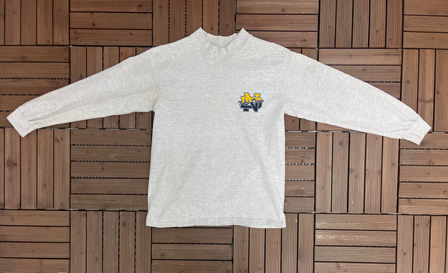 Notre Dame Fighting Irish Graphic Tee | Size Large | Vintage 1990 College Grey Long Sleeve T-Shirt | |