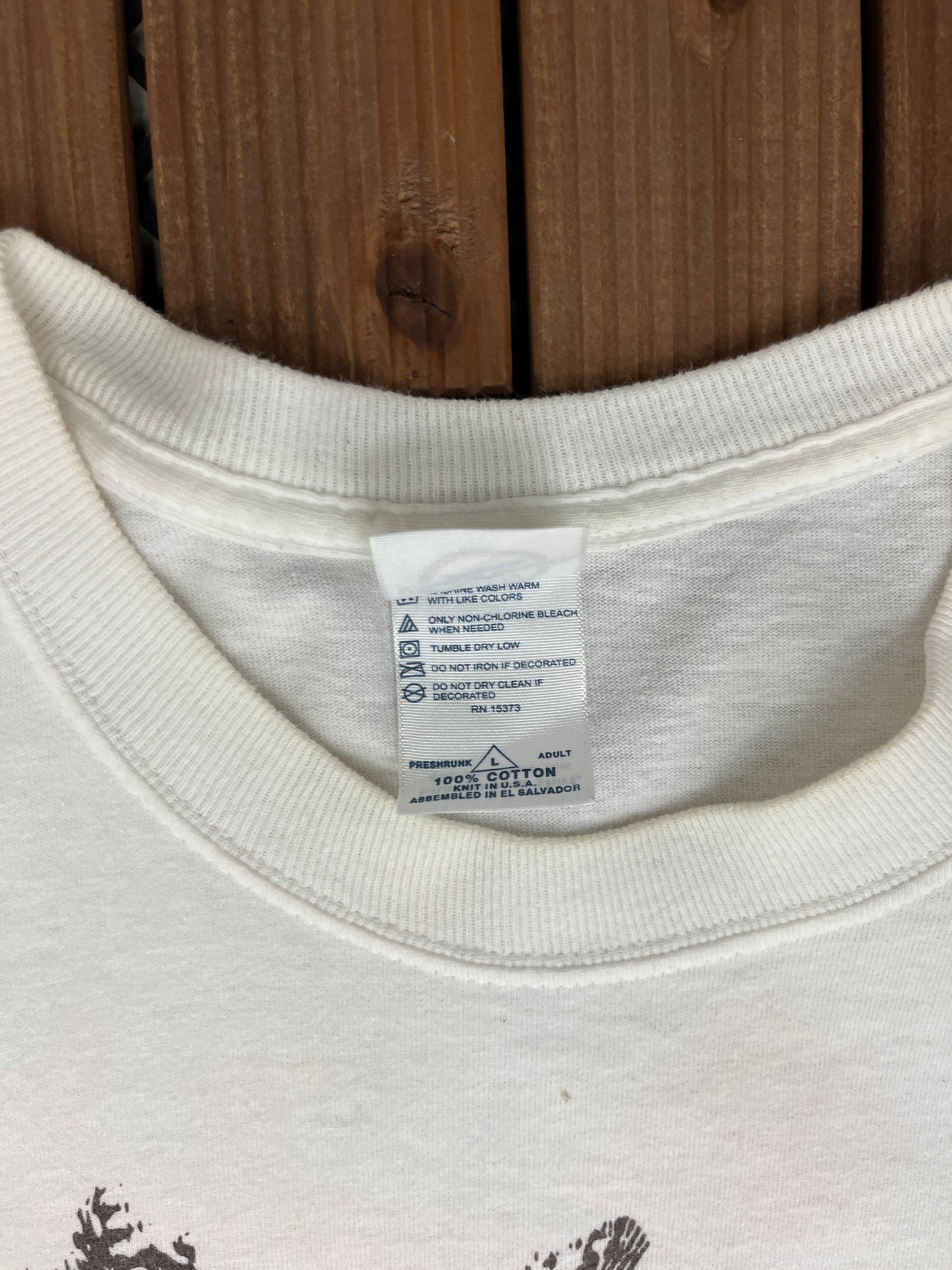 Hooters Murrell Inlet, South Carolina Graphic Tee | Size Large | Vintage 2000s Collectors Promotional White T-Shirt |