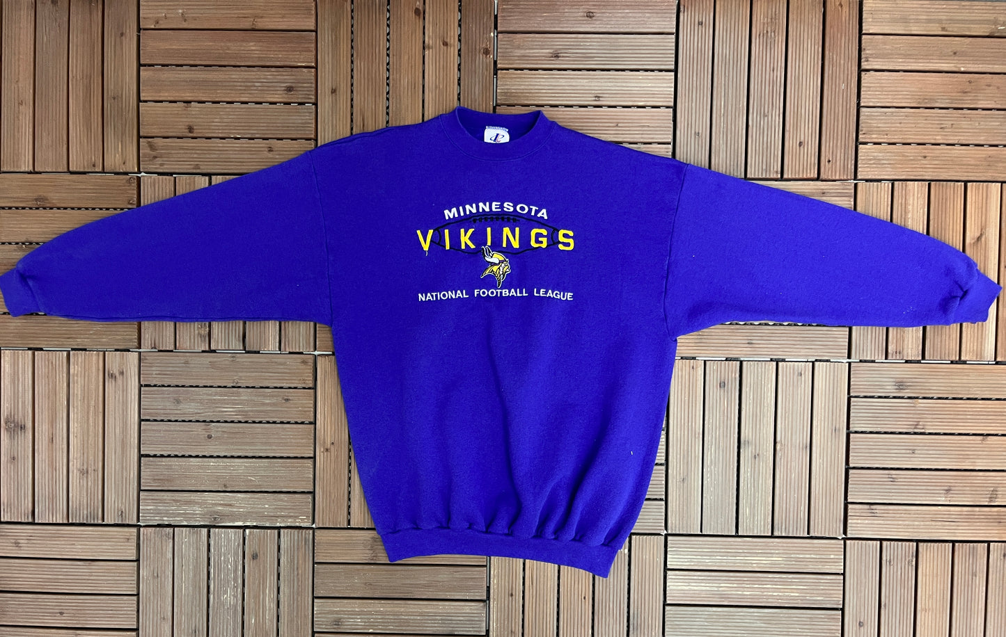 Minnesota Vikings Embroidered Graphic Crewneck | Size X-Large | Vintage 1990s NFL Football Purple Sweater |