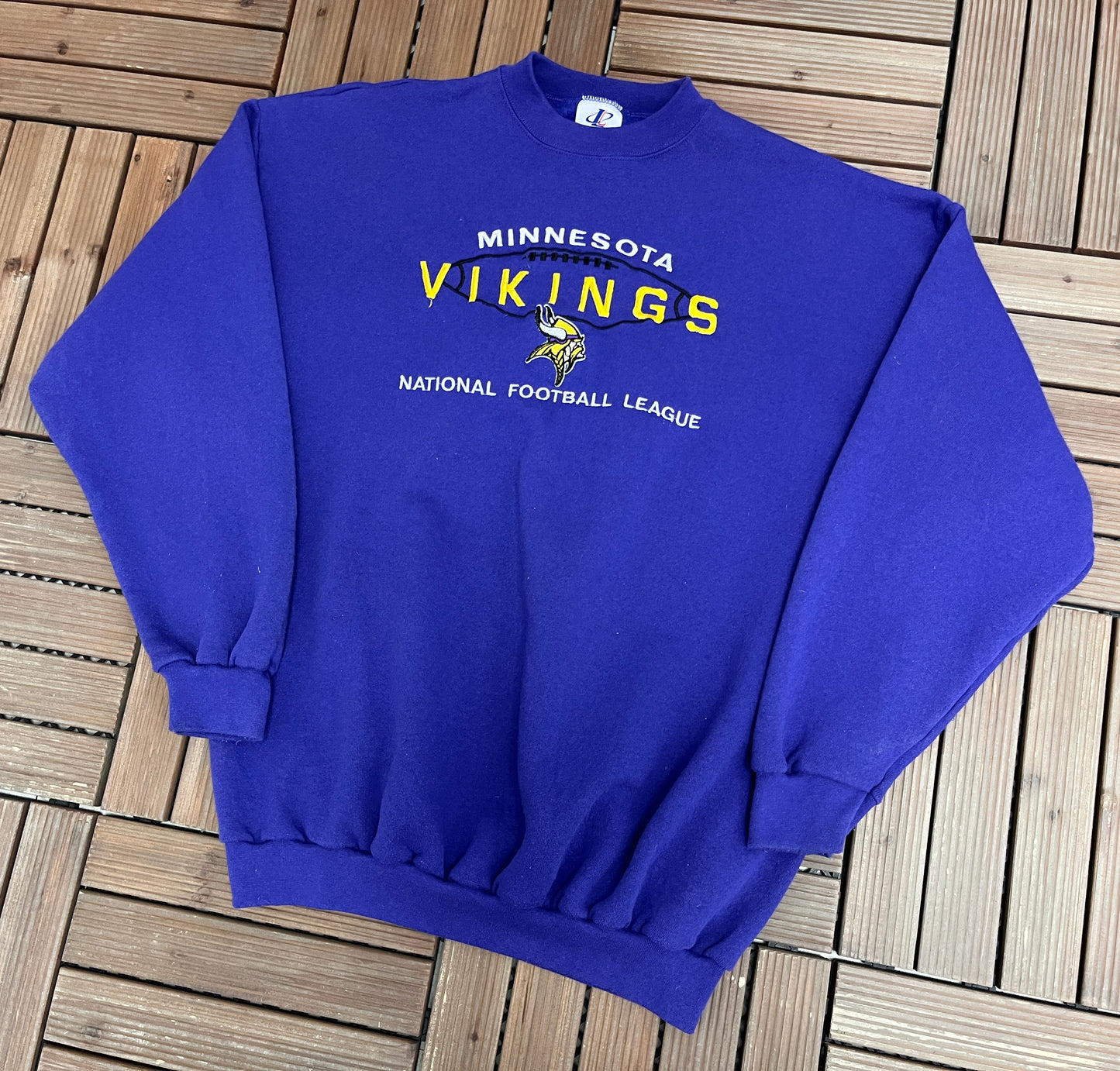 Minnesota Vikings Embroidered Graphic Crewneck | Size X-Large | Vintage 1990s NFL Football Purple Sweater |