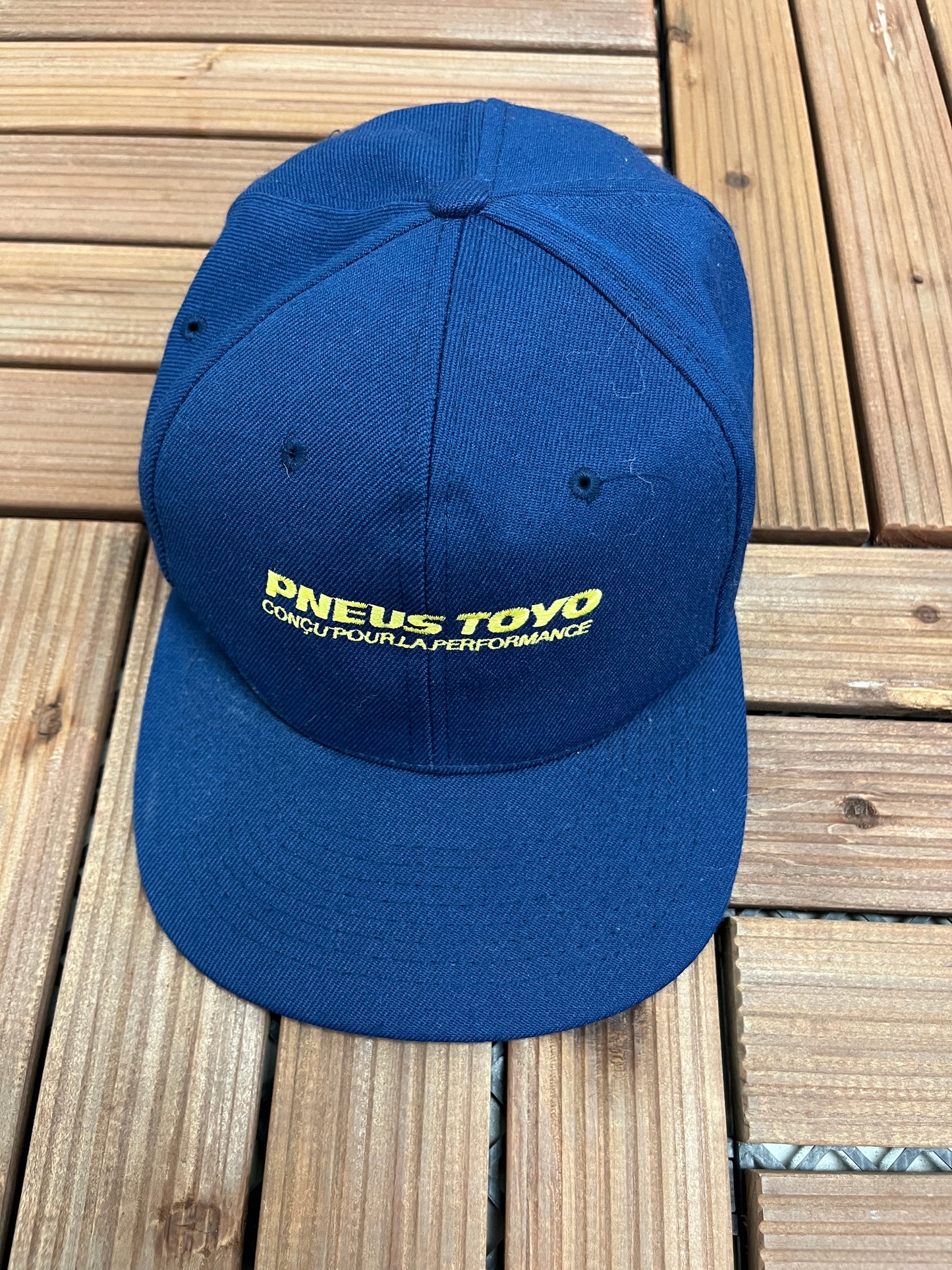 Pneus Toyo Conçu Pour La Performance Graphic Hat | Adjustable With Strap Back | Vintage 2000s Promotional Blue Cap |