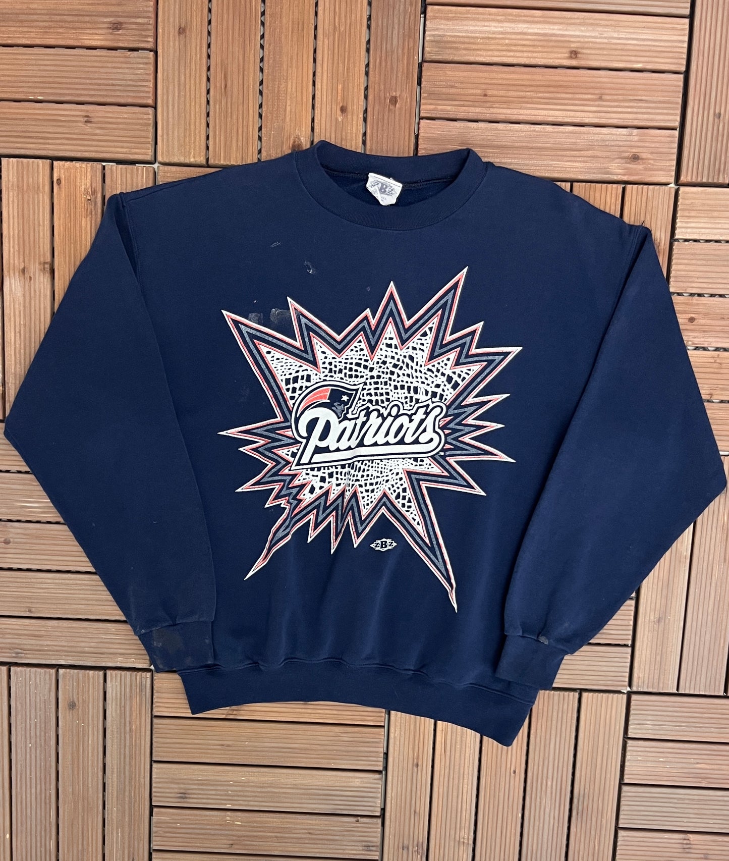 New England Patriots Graphic Crewneck | Size Large | Vintage 1990s NFL Football Blue Sweater |