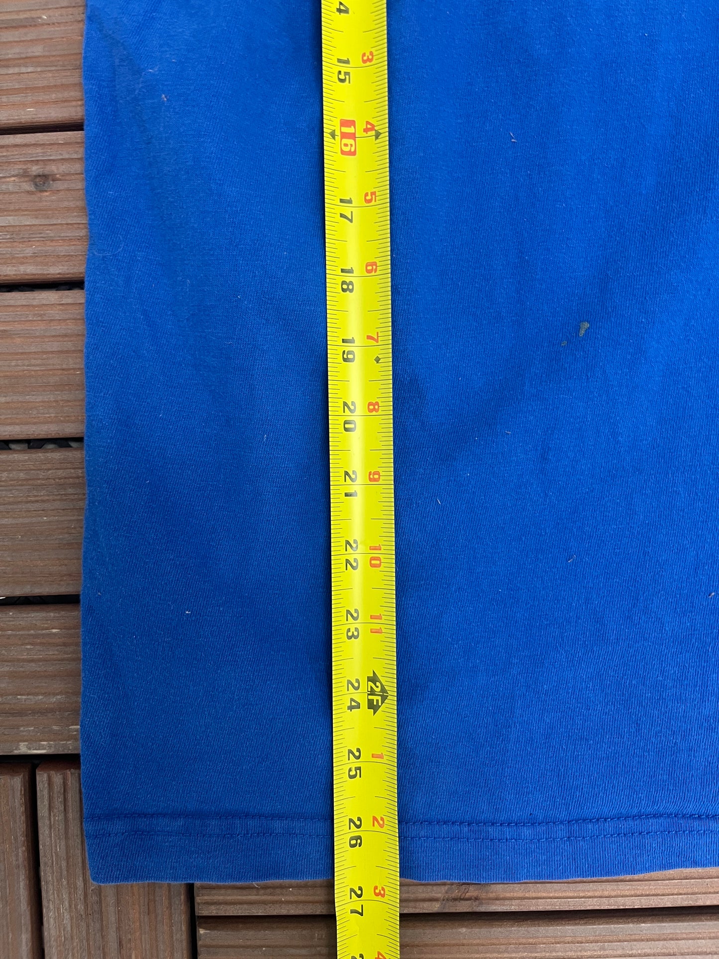 Los Angeles Lakers Embroidered Graphic Tee | Size Large | Vintage 2000s NBA Basketball Blue T-Shirt |