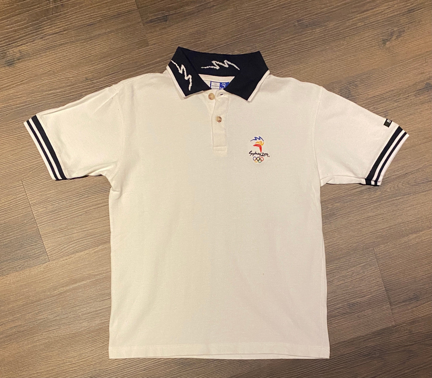 Sydney Olympics 2000 Embroidered Graphic Tee | Size Small | Vintage 2000s White Collared T-Shirt |
