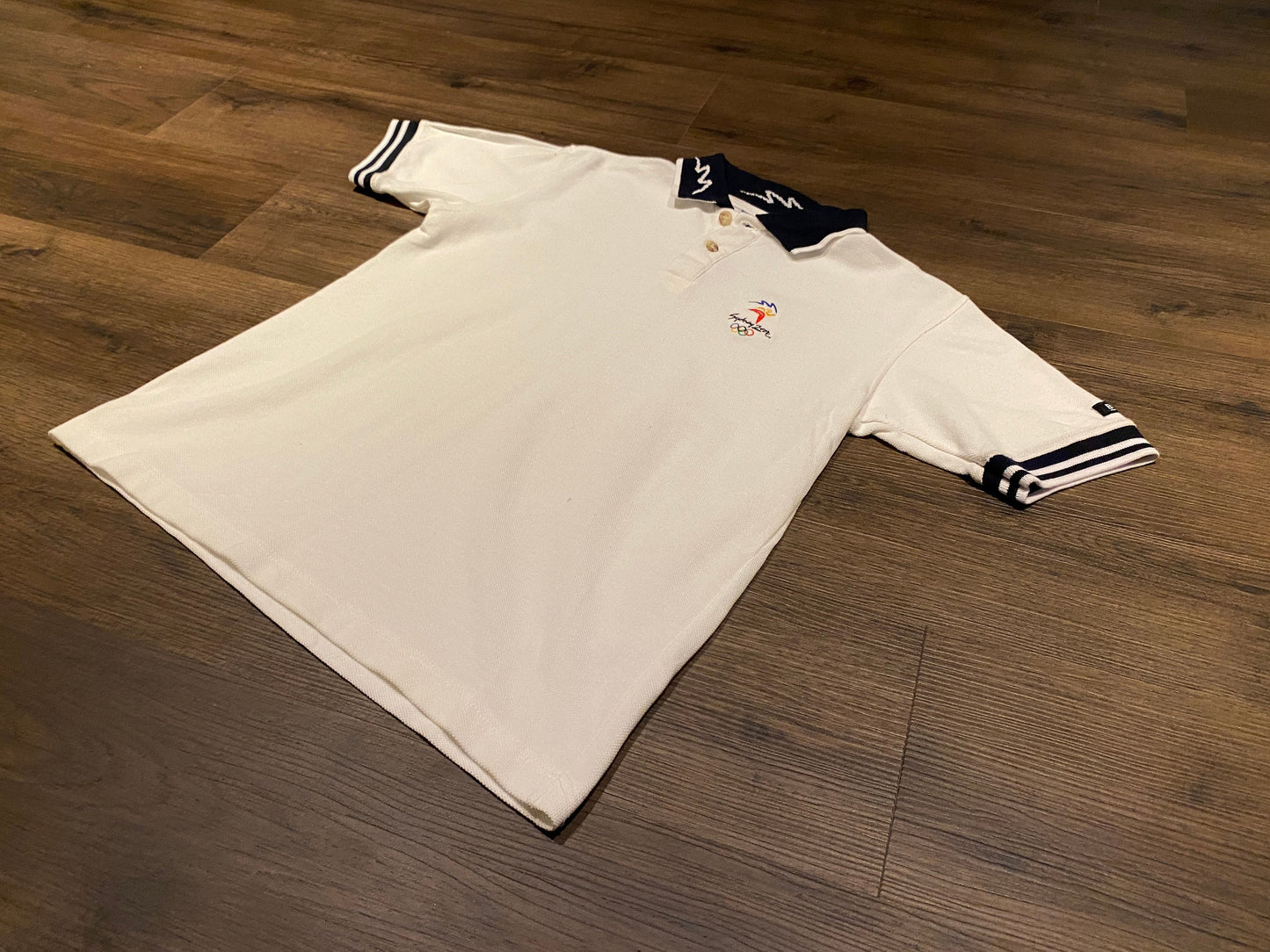 Sydney Olympics 2000 Embroidered Graphic Tee | Size Small | Vintage 2000s White Collared T-Shirt |