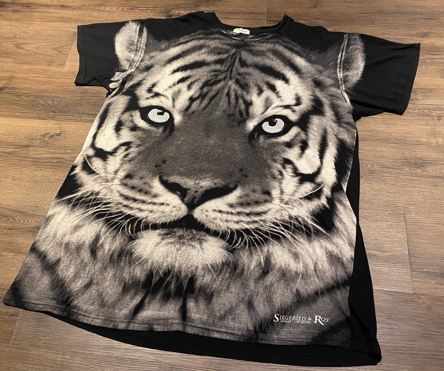 Siegfried & Roy Mirage, Las Vegas Graphic Tee | One Size Fits Most | Vintage 2000s Promotional Big Print Black T-Shirt|Free Shipping to USA|