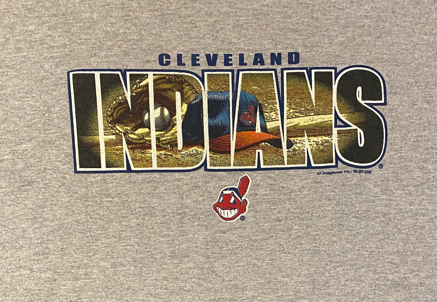 Cleveland Indians Graphic Tee | Size Medium | Vintage 2000s MLB Baseball Grey T-Shirt | MLB Genuine Merchandise | Free Shipping to USA |