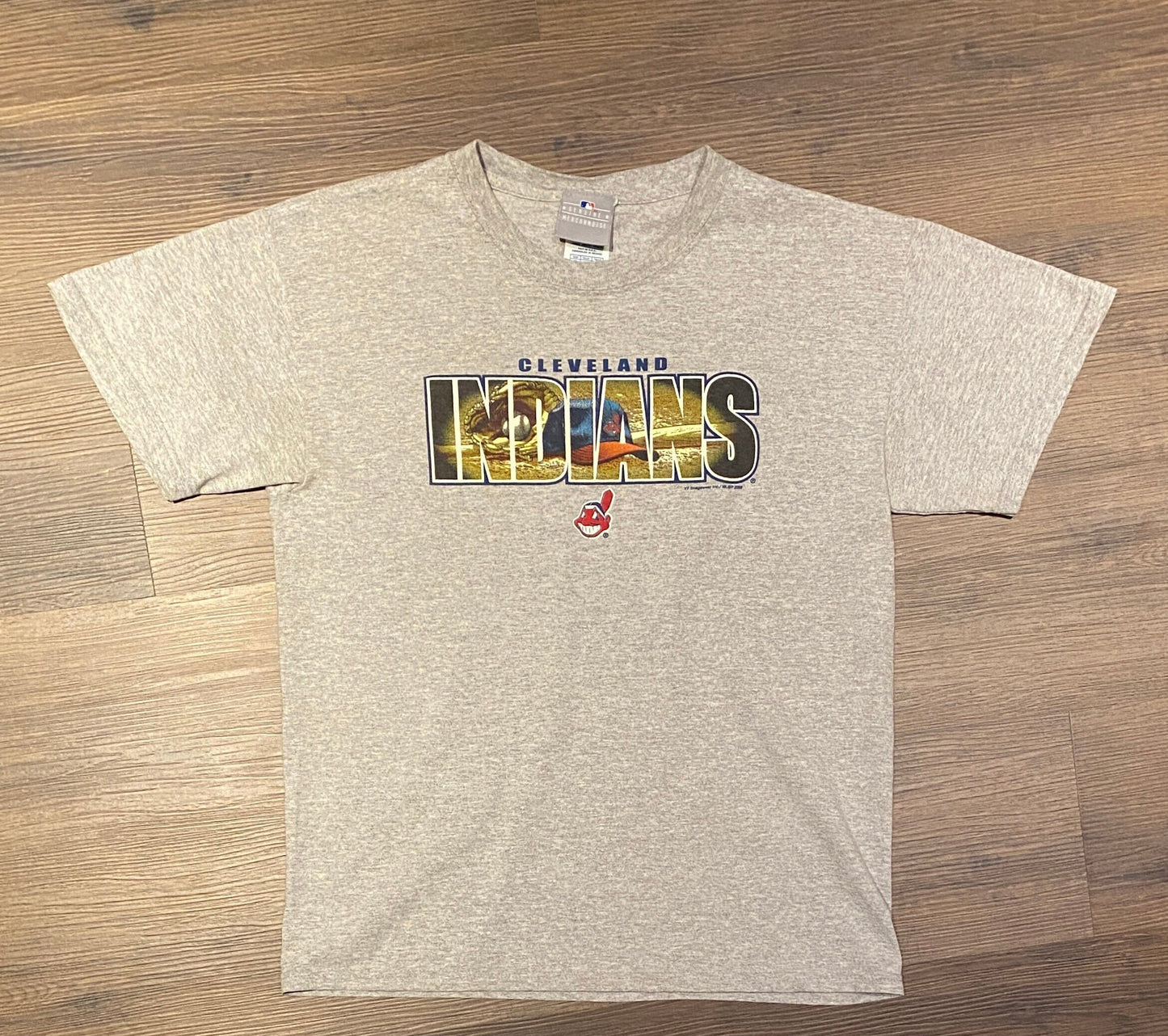 Cleveland Indians Graphic Tee | Size Medium | Vintage 2000s MLB Baseball Grey T-Shirt | MLB Genuine Merchandise | Free Shipping to USA |