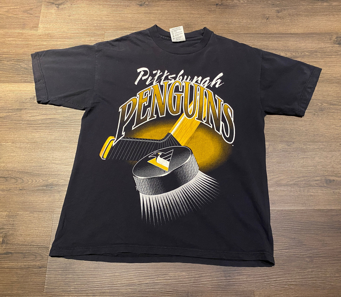 Pittsburgh Penguins Hockey Graphic Tee | Size Medium | Vintage 1990s NHL Hockey Black T-Shirt | League Leader Tag | Free Shipping to USA |