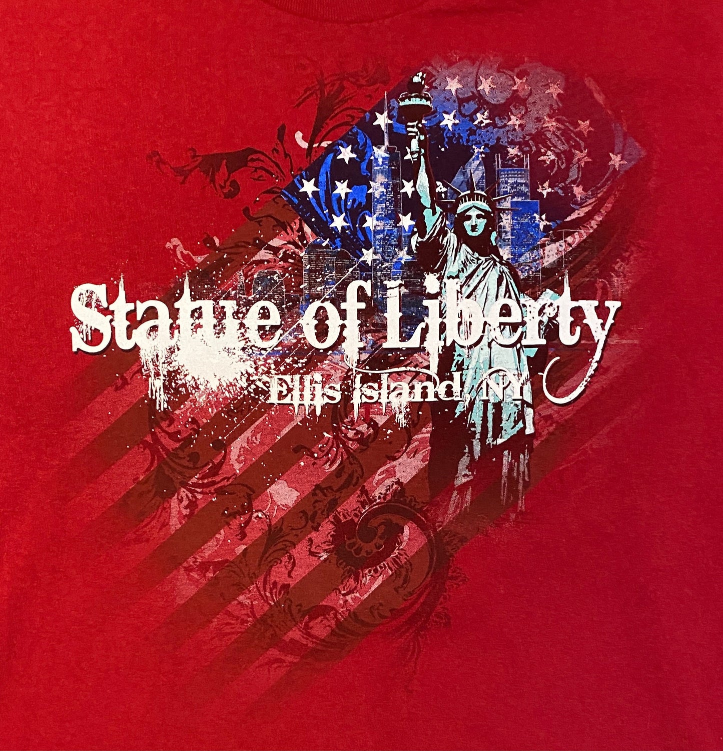 Statue Of Liberty Ellis Island, New York Graphic Tee | Size Medium | Vintage 1990s Tourist Red T-Shirt | Made in USA | Free Shipping to USA|