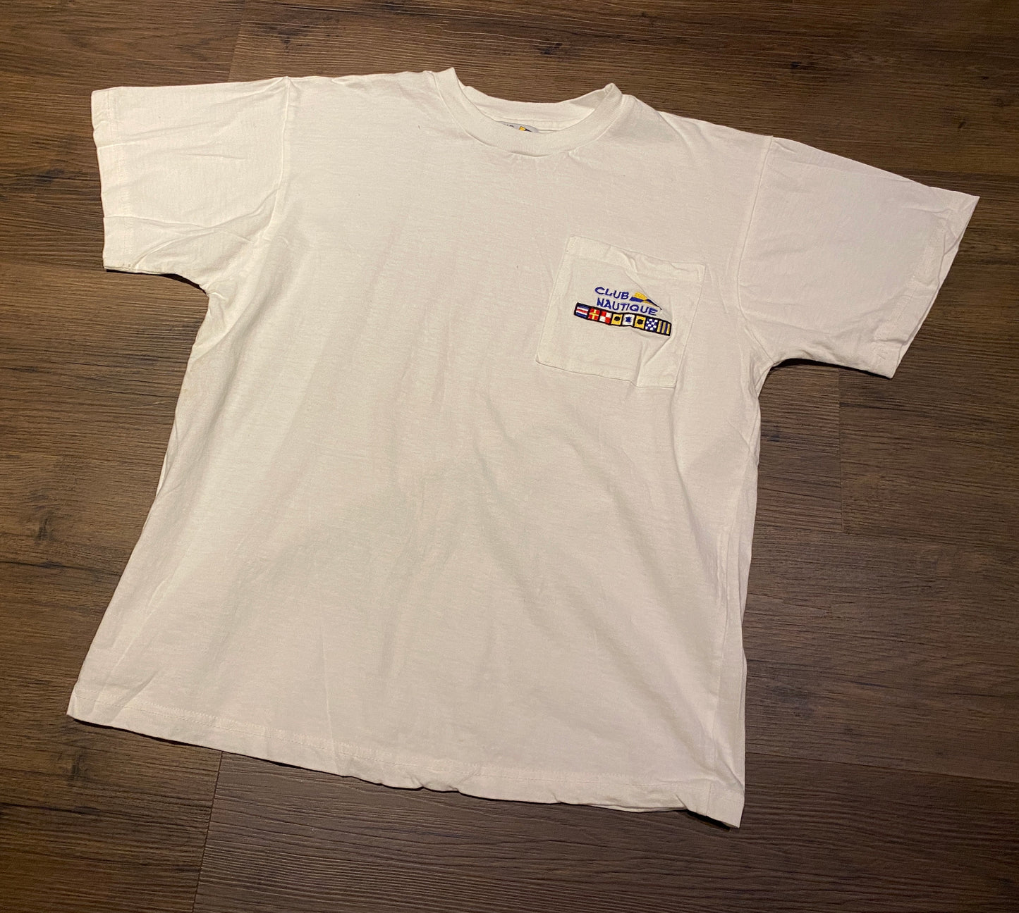 Club Nautique Embroidered Graphic Tee | Size Medium | Vintage 1990s Sailing & Powerboating White T-Shirt |