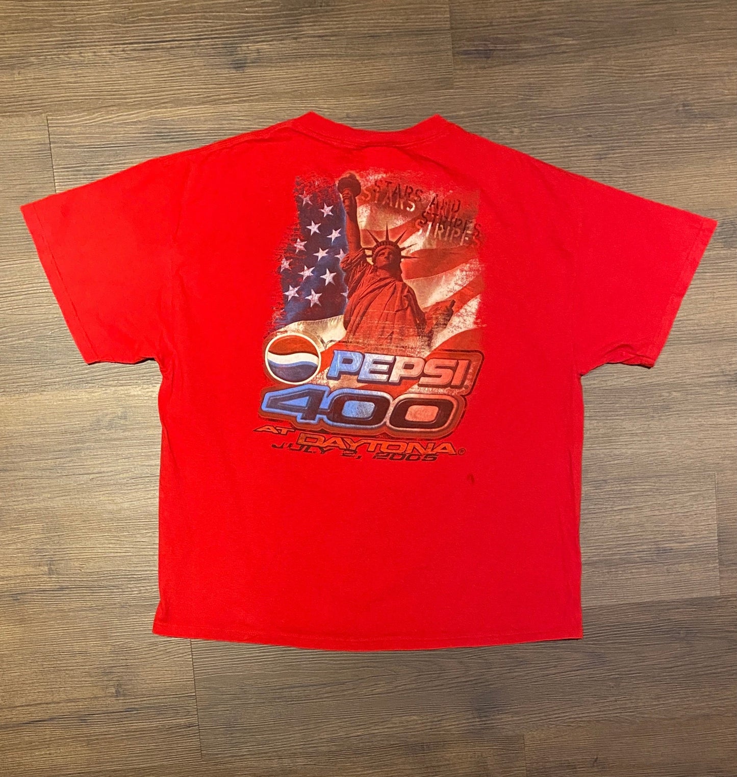 Pepsi 400 At Daytona NASCAR Racing Graphic Tee | Size XL | Vintage 2000s Disney Tagged Racing Red T-Shirt | Free Shipping to USA |