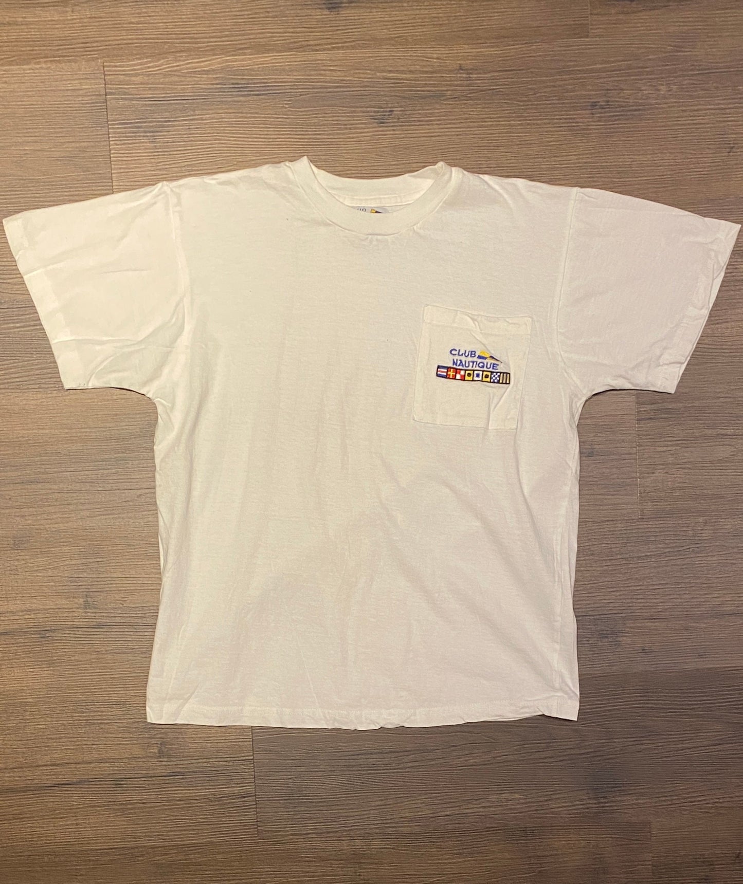Club Nautique Embroidered Graphic Tee | Size Medium | Vintage 1990s Sailing & Powerboating White T-Shirt |
