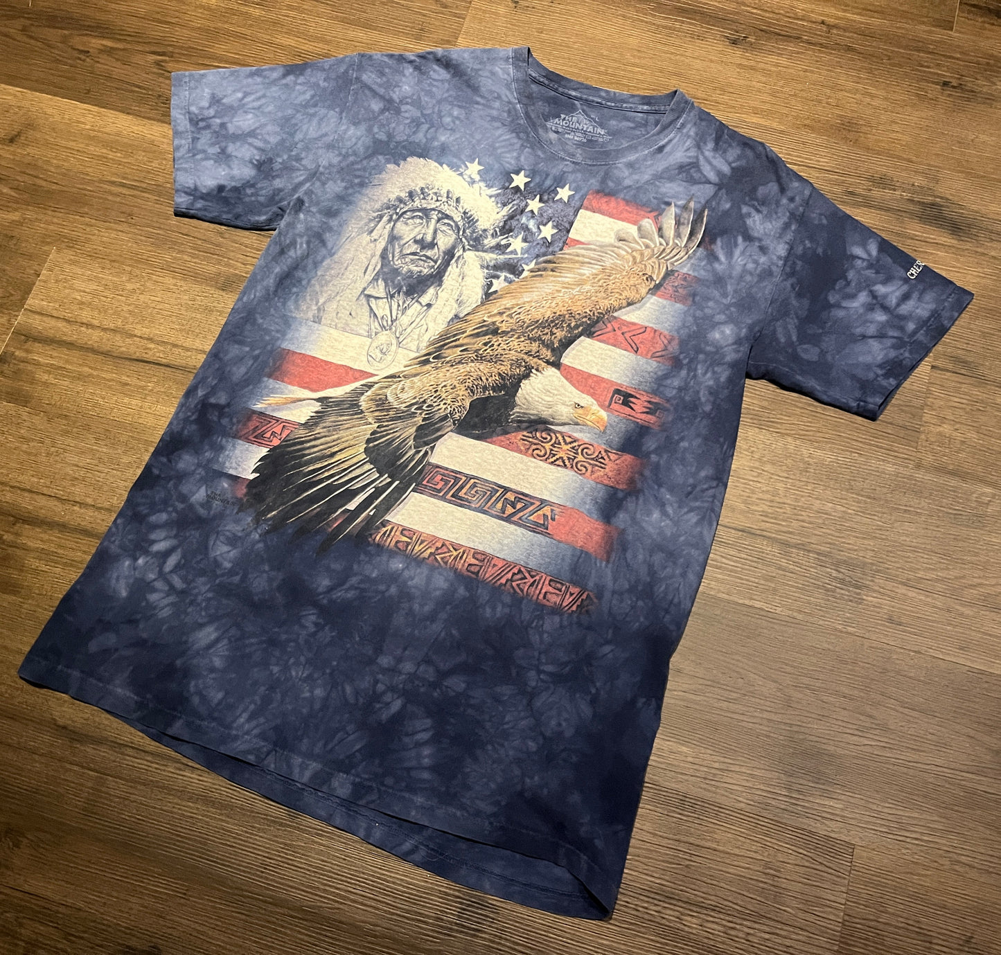 Native & Wolf Graphic Tee | Size Large | Vintage 2000s Promotional Big Print Blue T-Shirt | The Mountain Tag | Free Shipping to USA |