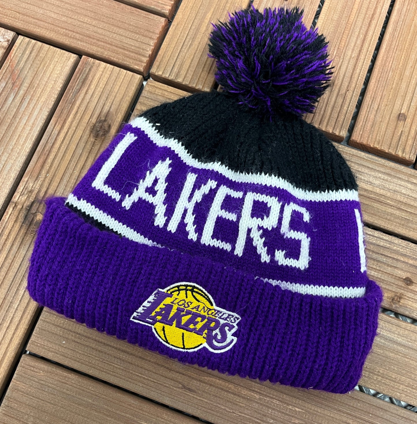 Los Angeles Lakers Embroidered Graphic Winter Hat | One Size Fits All | Vintage NBA Basketball Black Beanie |