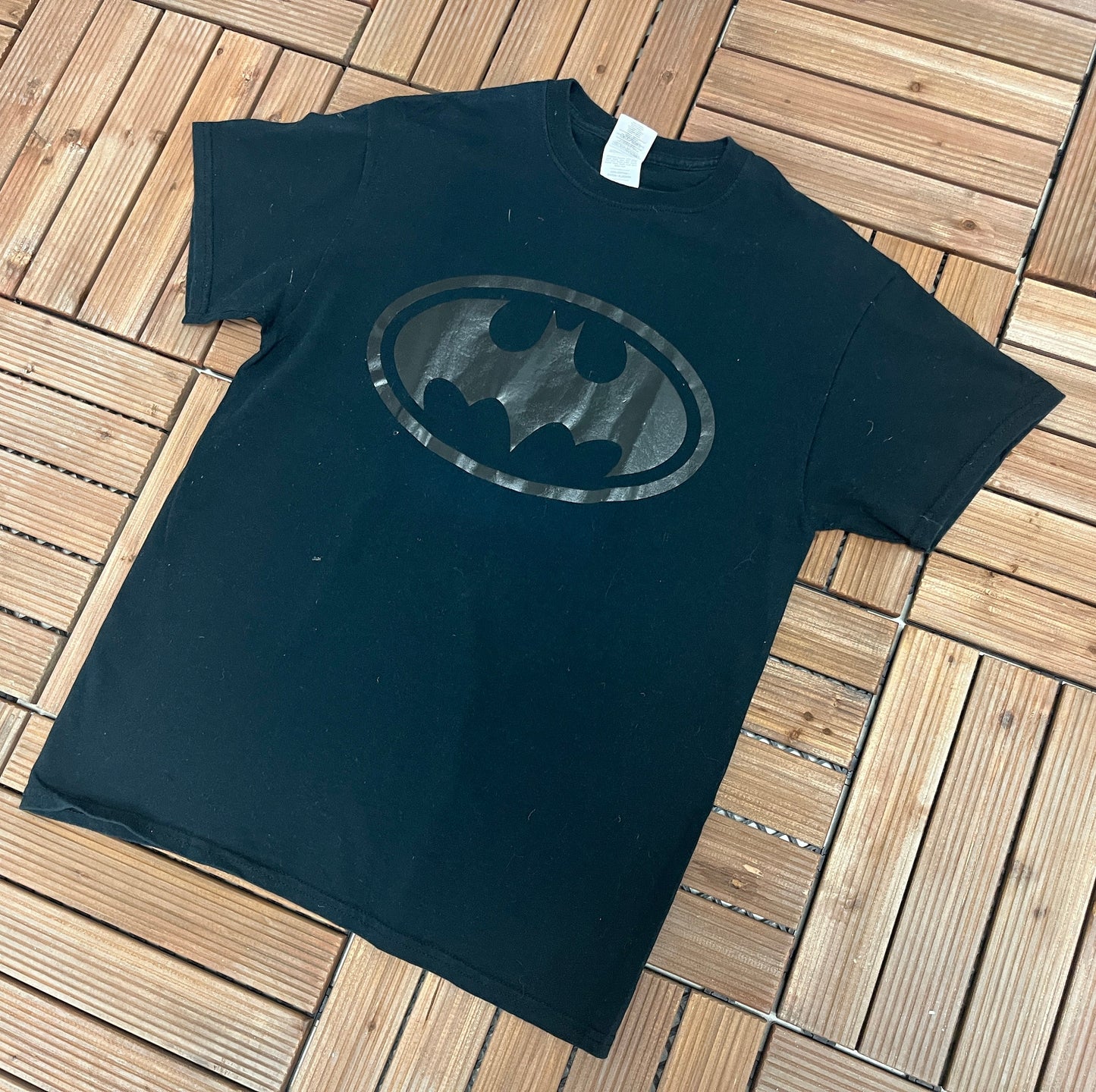 Batman Matte Black Graphic Tee | Size Medium | Vintage 2000s Superhero Promotional Black T-Shirt |