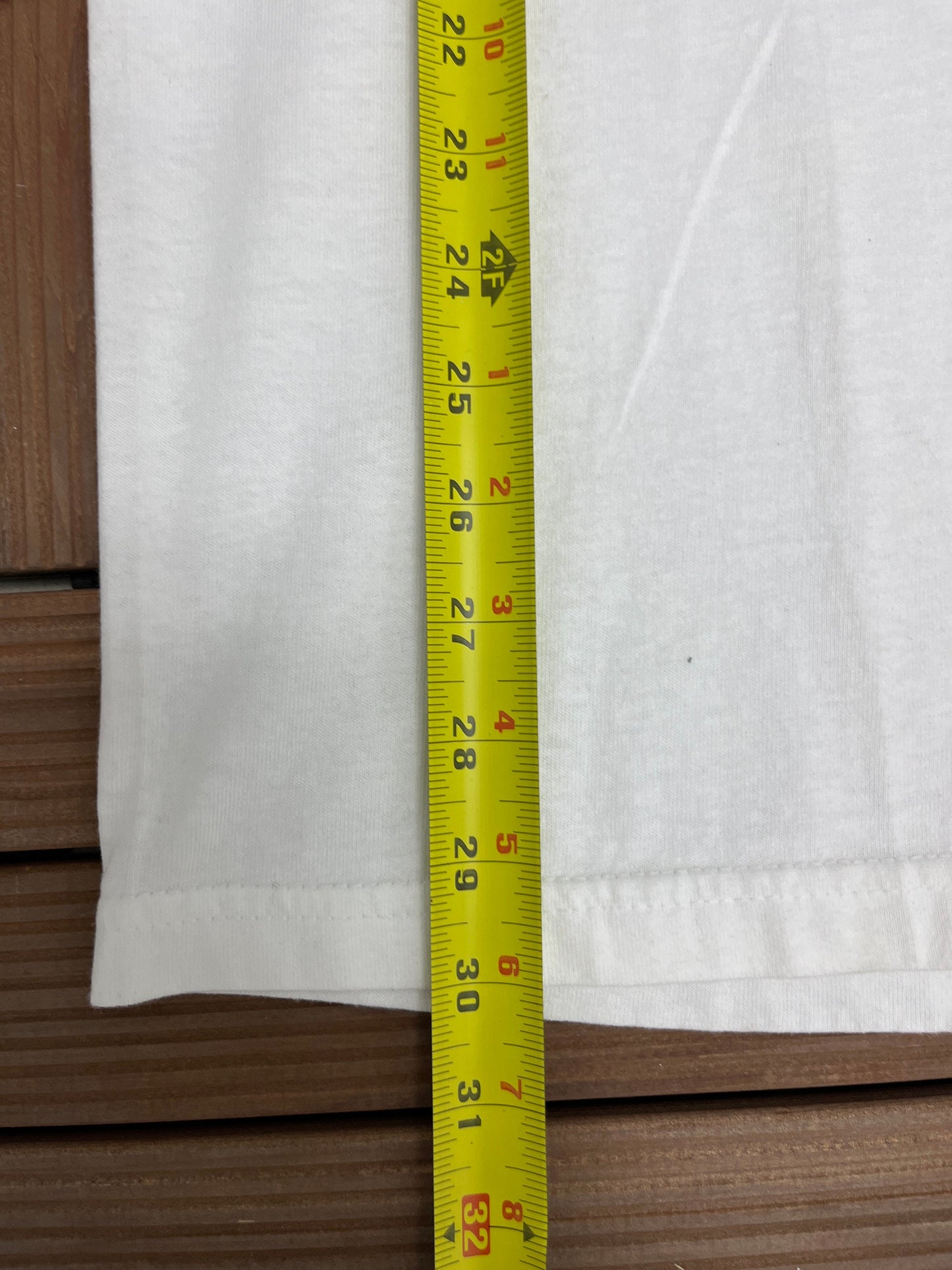 Coca-Cola Happy Holidays Graphic Tee | Size X-Large | Vintage 2000s Beverage Promotional White T-Shirt |