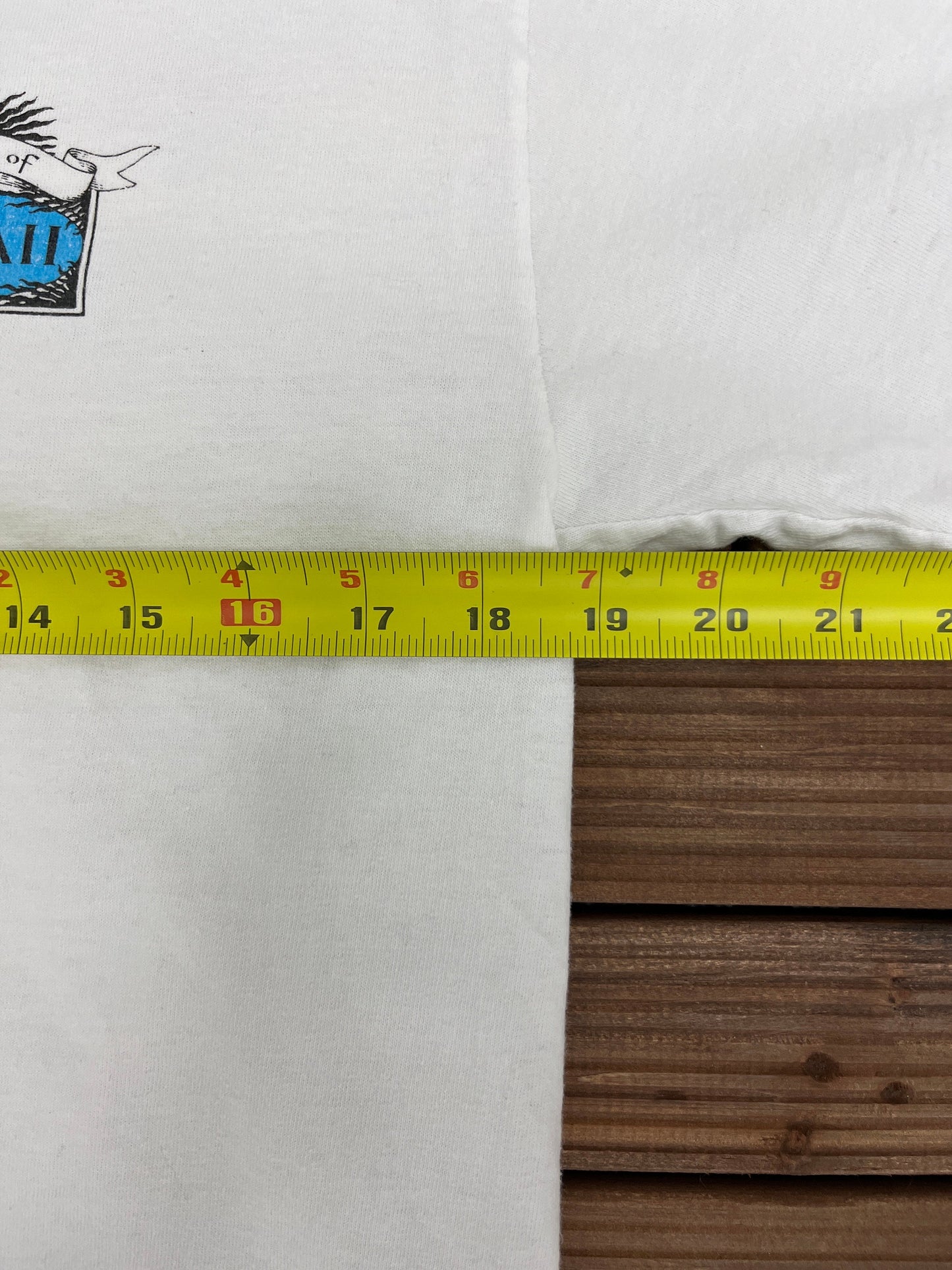 The Islands Of Hawaii Graphic Tee | Size Medium | Vintage 2000s Promotional Tourist White T-Shirt |