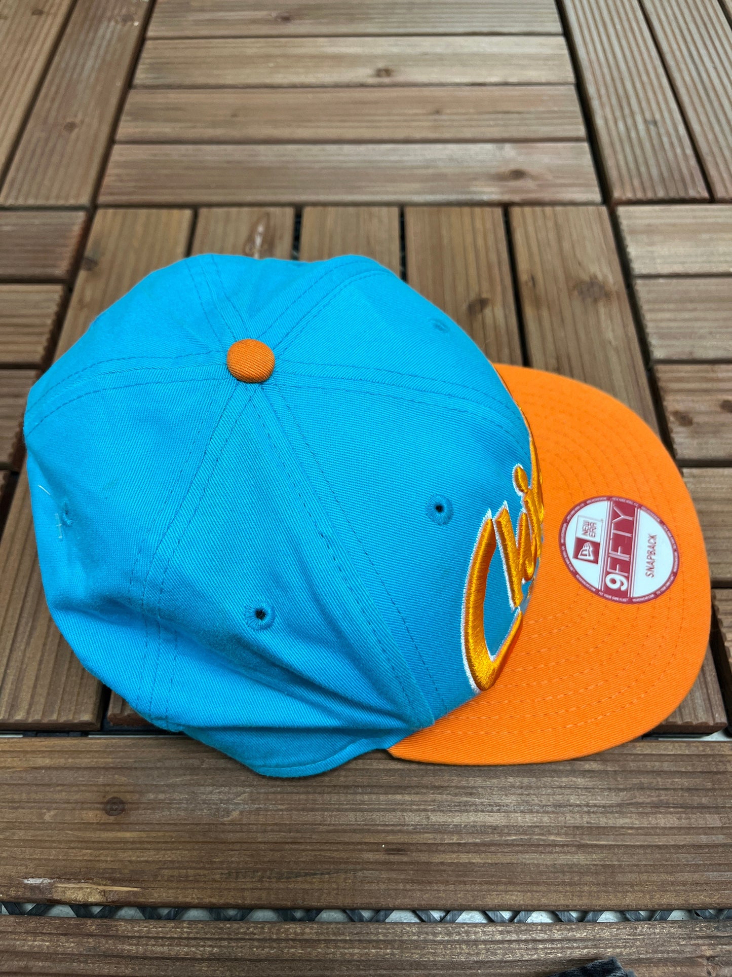 Chicago Bulls Embroidered Graphic Hat | Adjustable With Snap Back | Vintage 2000s New Era NBA Basketball Blue Cap |