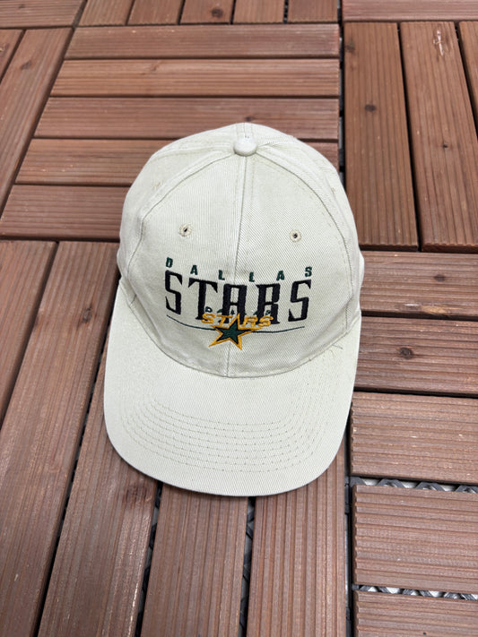 Dallas Stars Spell Out Graphic Hat | Snap Back Back | Vintage 2000s NHL Hockey Starter Beige Cap |