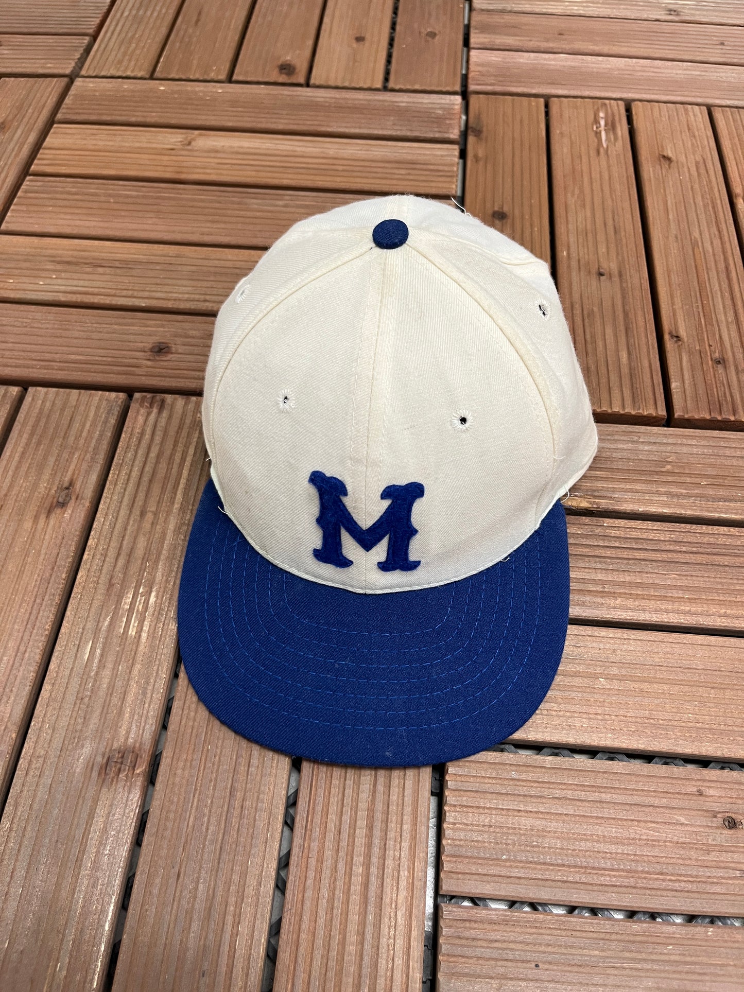 Montreal Royals Graphic Hat | Size 7 1/8 | Vintage 1990s MiLB Baseball White Cap |