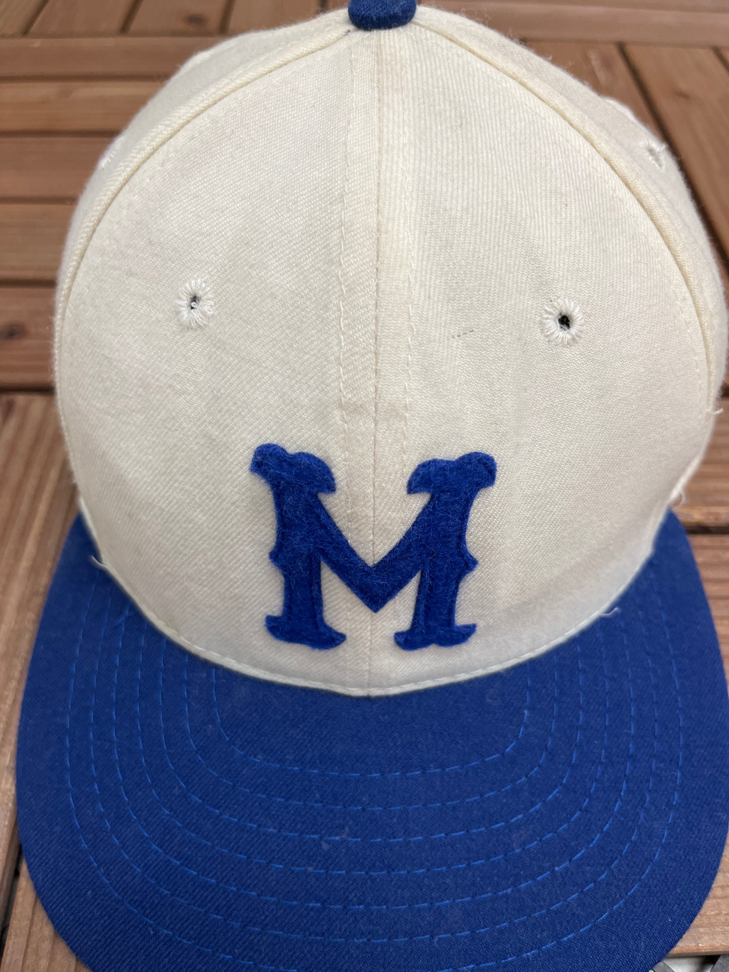 Montreal Royals Graphic Hat | Size 7 1/8 | Vintage 1990s MiLB Baseball White Cap |