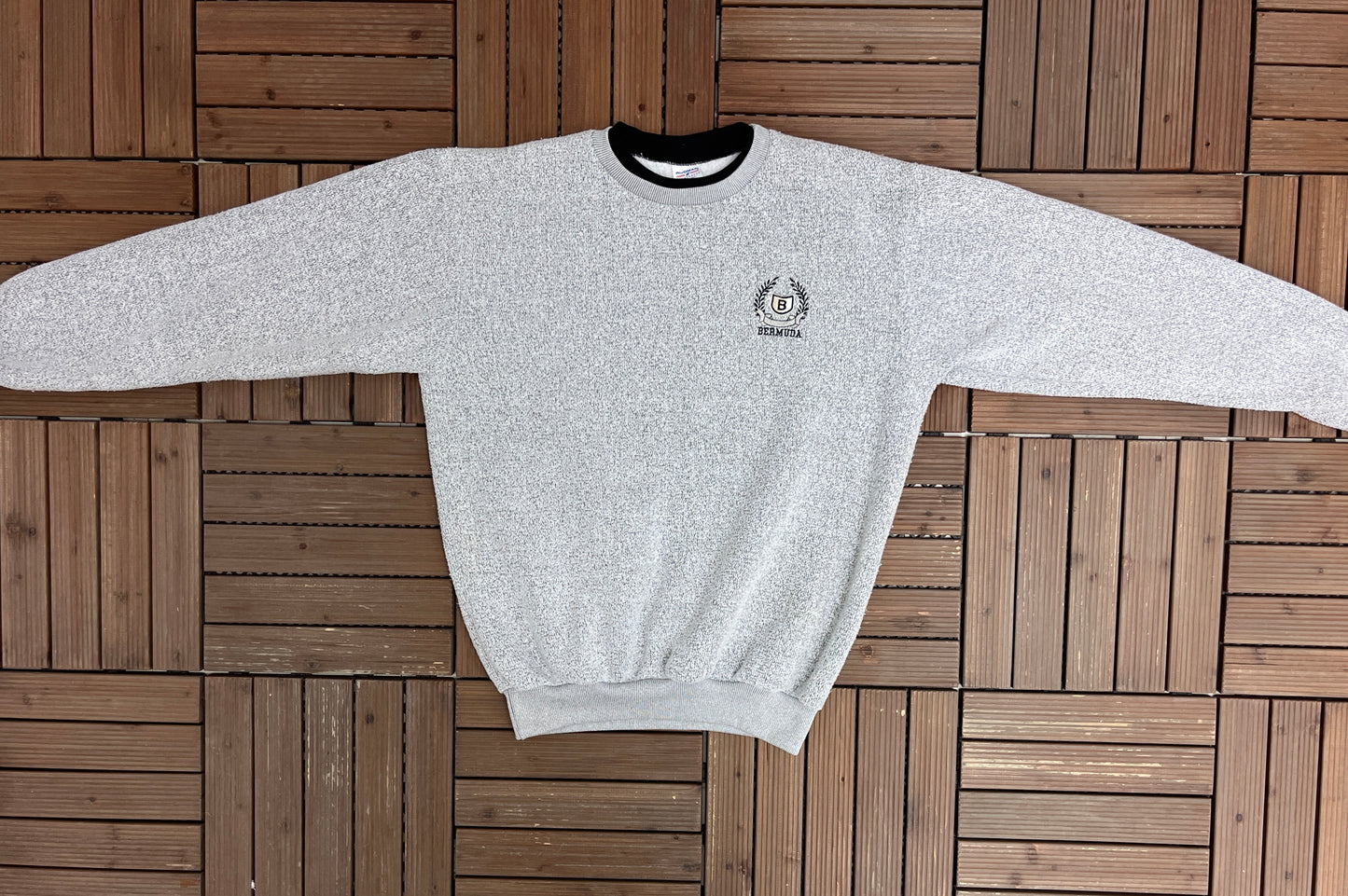 Bermuda Crest Embroidered Graphic Crewneck | Size Large | Vintage 1990s Grey Fleece Sweater |