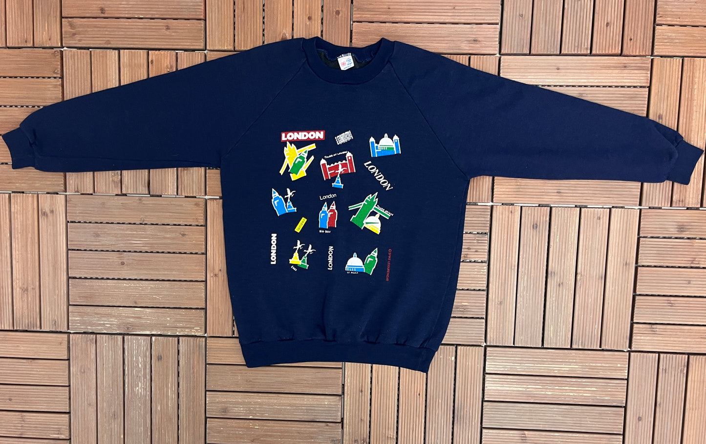 London Tourist Attractions Graphic Crewneck | Size Large | Vintage 1990s Tourist Blue Sweater |