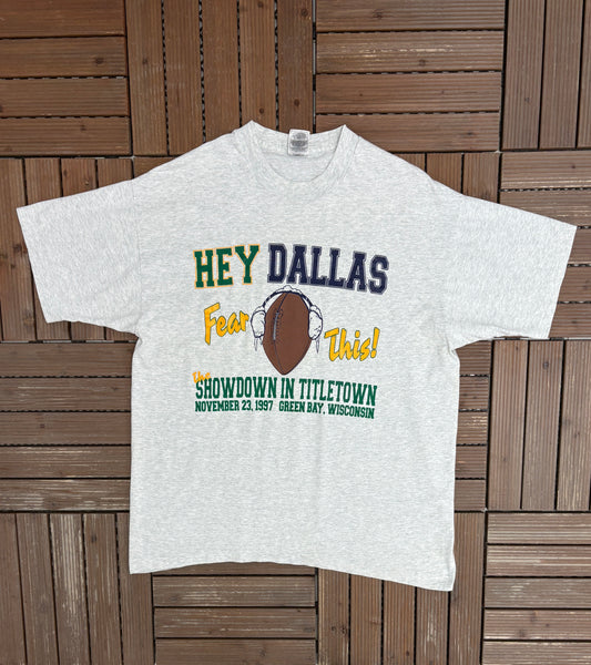 Green Bay Packers Showdown In Titletown Graphic Tee | Size X-Large | Vintage 1990s NFL Football Grey T-Shirt |