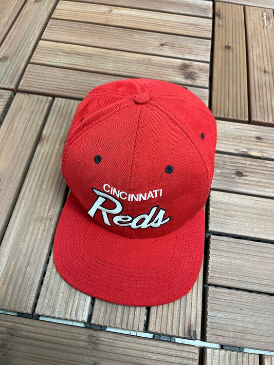 Cincinnati Reds Script Nike Graphic Hat | Snap Back | Vintage 2000s MLB Baseball Nike Red Cap |