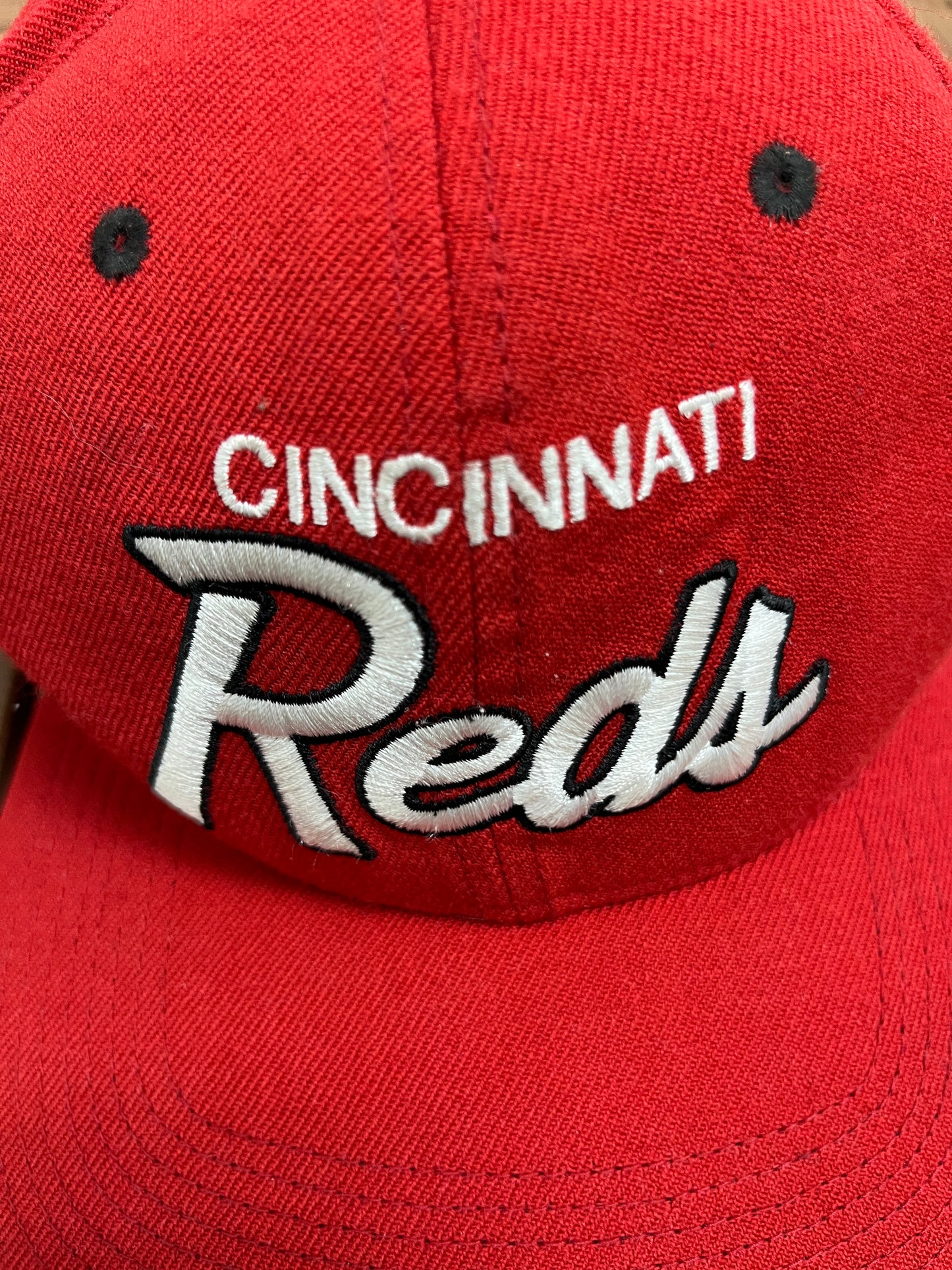 Cincinnati Reds Script Nike Graphic Hat | Snap Back | Vintage 2000s MLB Baseball Nike Red Cap |