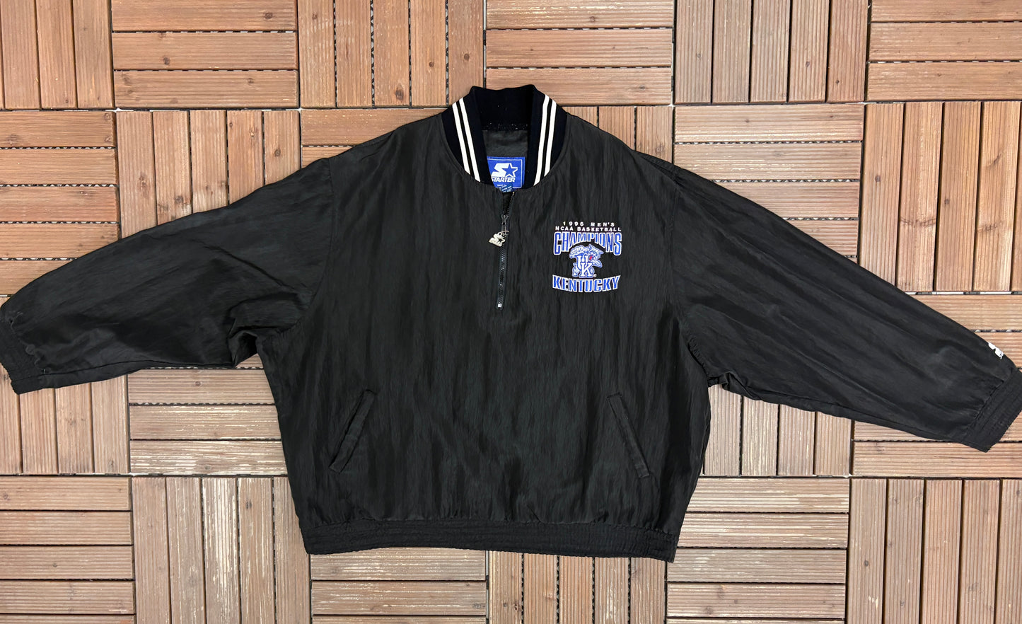 Kentucky Wildcats 1996 Champions Graphic Windbreaker | Size XX-Large | Vintage 1990s College Starter Black Jacket |