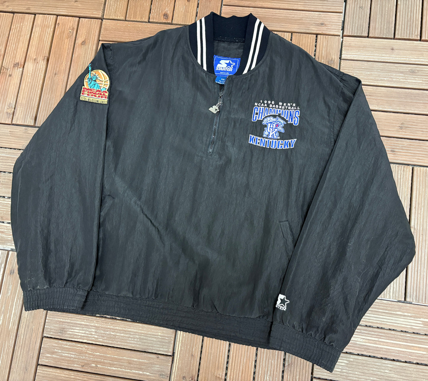 Kentucky Wildcats 1996 Champions Graphic Windbreaker | Size XX-Large | Vintage 1990s College Starter Black Jacket |