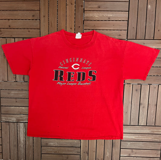 Cincinnati Reds Graphic Tee | Size XX-Large | Vintage 2000s MLB Baseball Red T-Shirt |