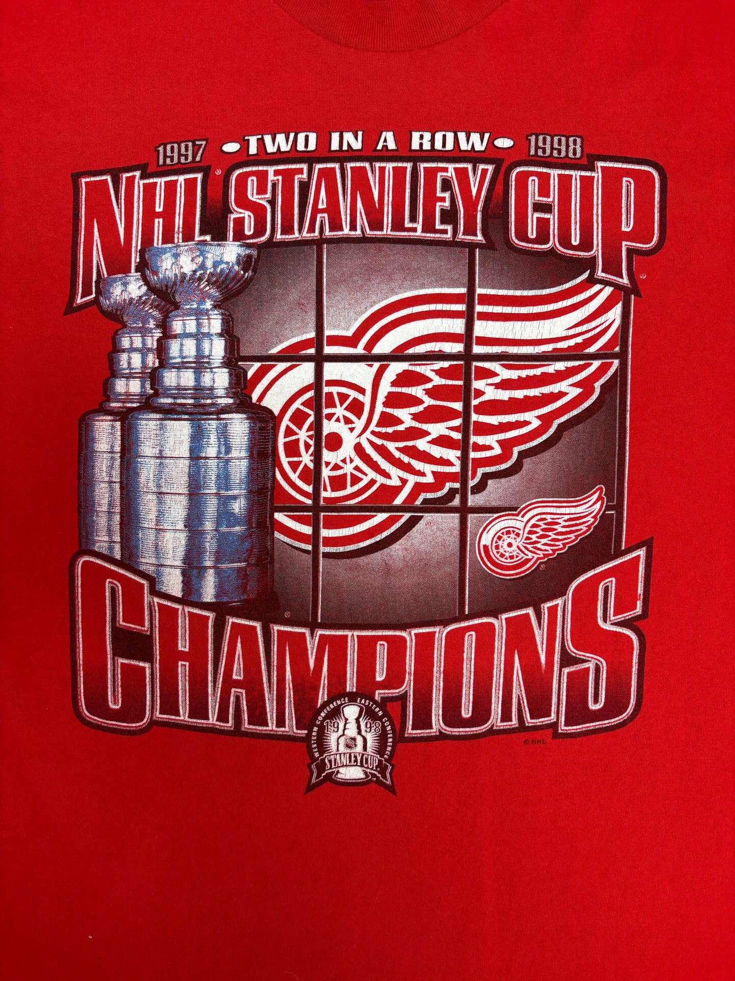 Detroit Red Wings Two In A Row Stanley Cup Champions Graphic Tee | Size X-Large | Vintage 1990s NHL Hockey Red T-Shirt |