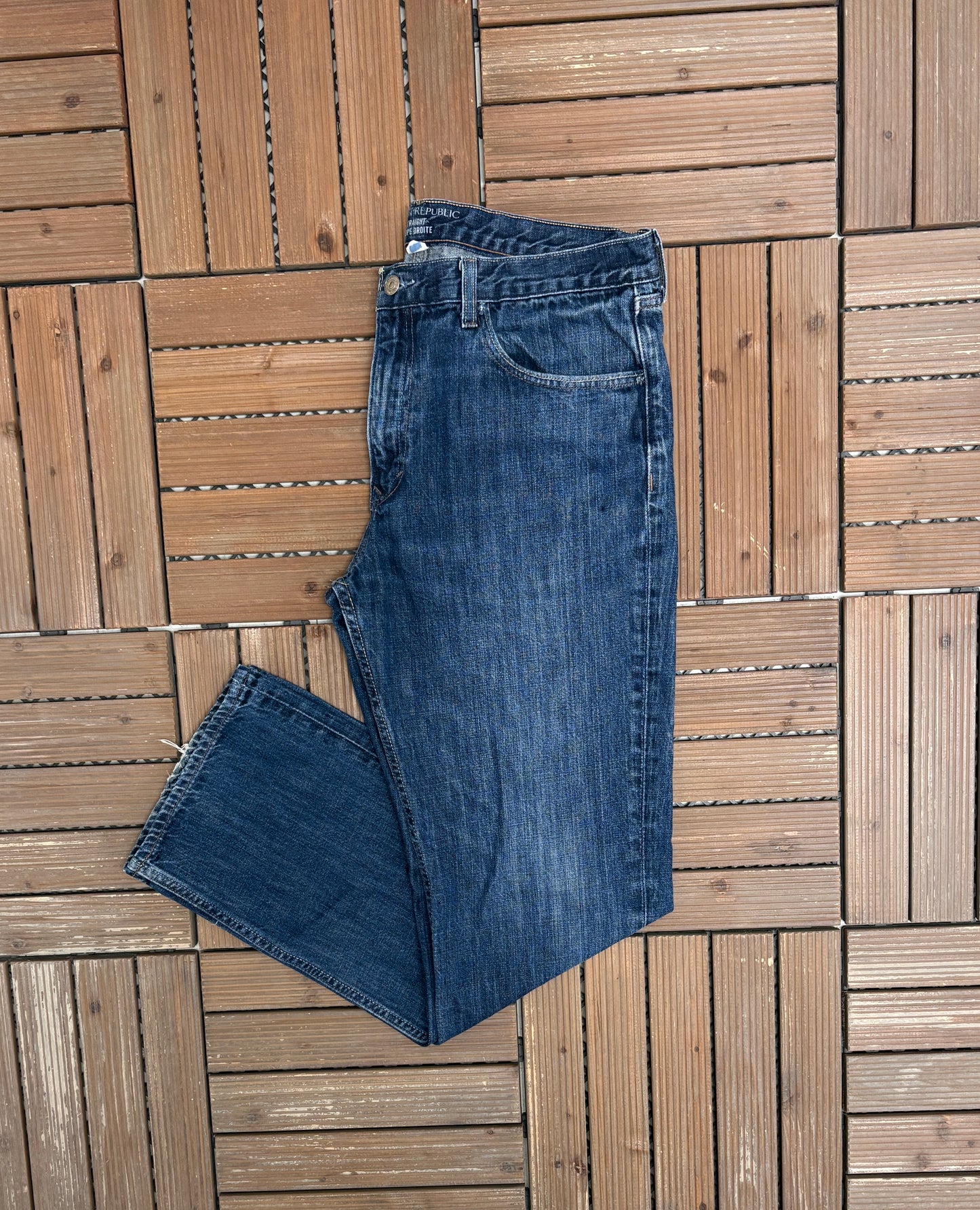 Banana Republic Straight Leg Denim Jeans | Size 34 x 32 | Modern Blue Jeans |