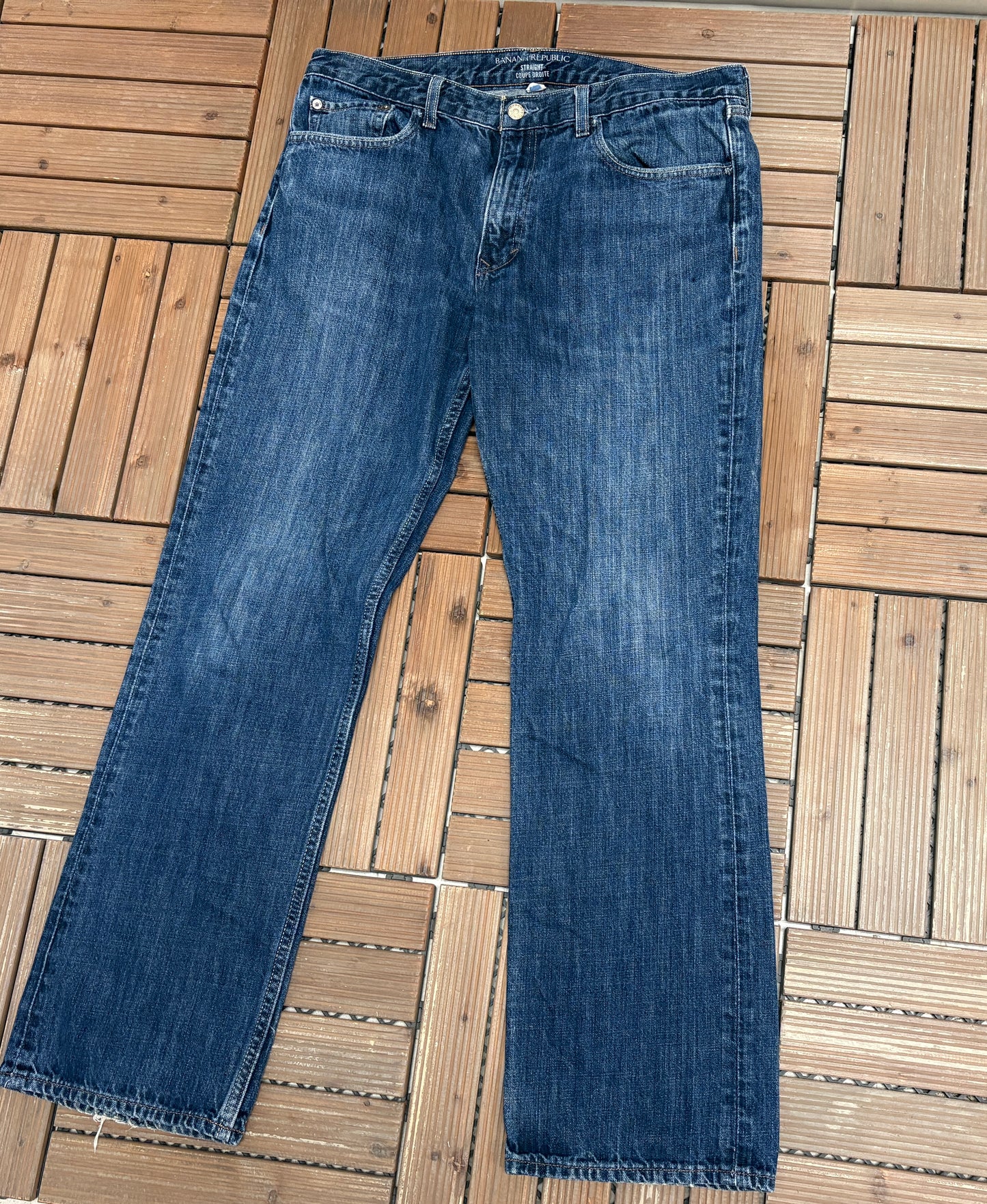 Banana Republic Straight Leg Denim Jeans | Size 34 x 32 | Modern Blue Jeans |