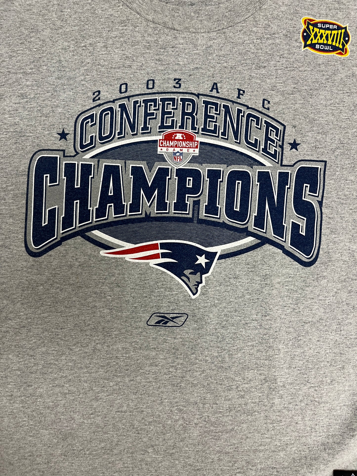 New England Patriots AFC Champions 2003 Graphic Tee | Size Large | Vintage 2000s NFL Football Grey T-Shirt |