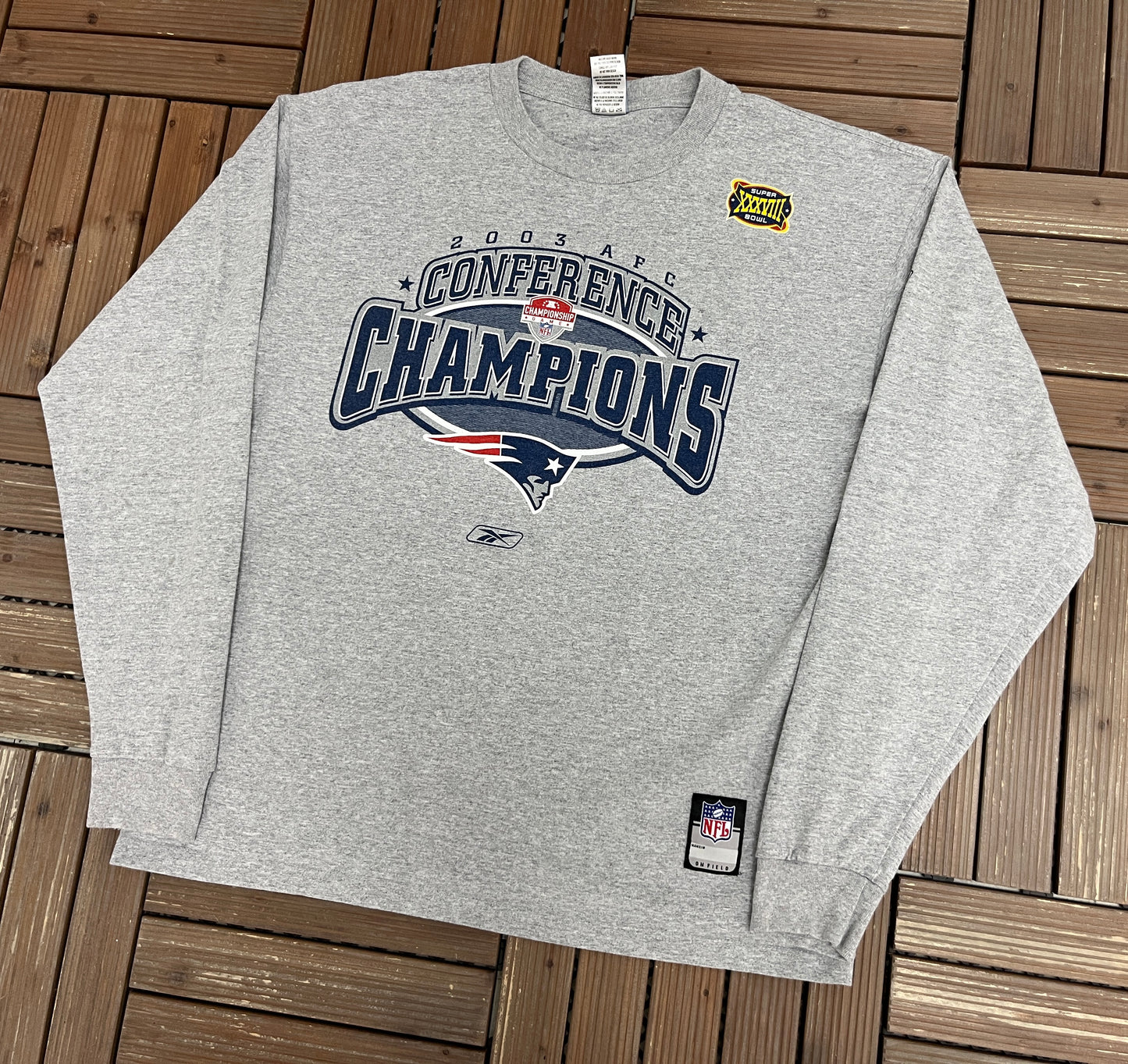 New England Patriots AFC Champions 2003 Graphic Tee | Size Large | Vintage 2000s NFL Football Grey T-Shirt |