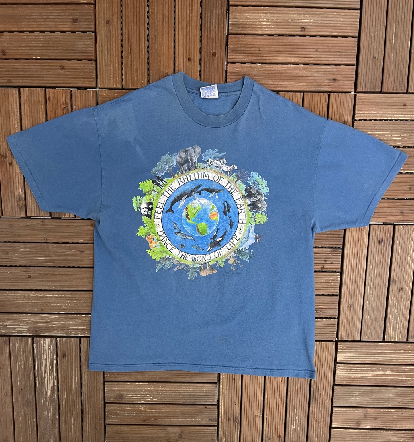 Feel The Rhythm Of The Earth Graphic Tee | Size X-Large | Vintage 1990s Animal Graphic Blue T-Shirt |