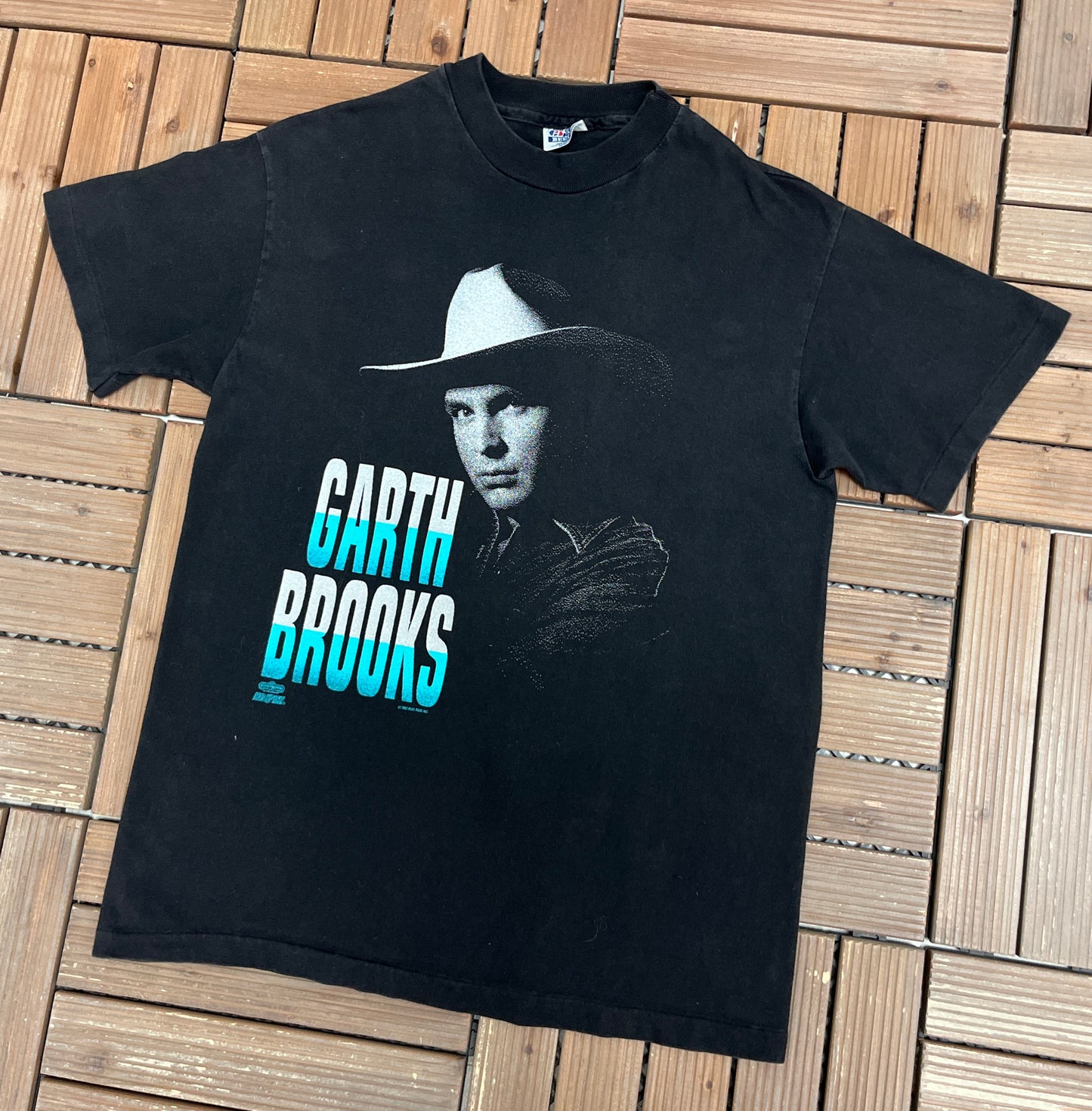 Garth Brooks 1992 Graphic Tee | Size Medium | Vintage 1990s Country Music Black T-Shirt |