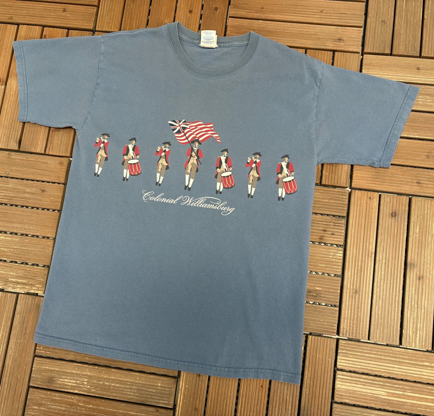 Colonial Williamsburg Graphic Tee | Size Large | Vintage 2000s Tourist Blue T-Shirt |