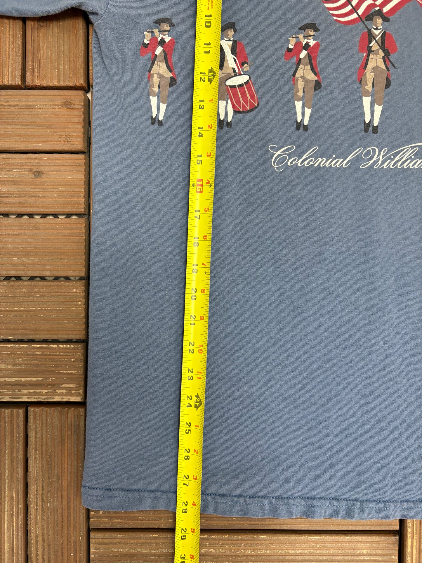 Colonial Williamsburg Graphic Tee | Size Large | Vintage 2000s Tourist Blue T-Shirt |